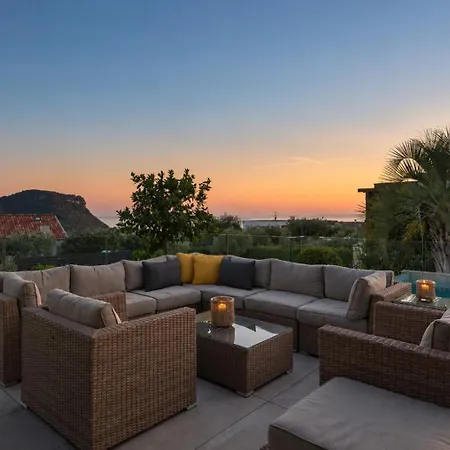 Luxury With Pool