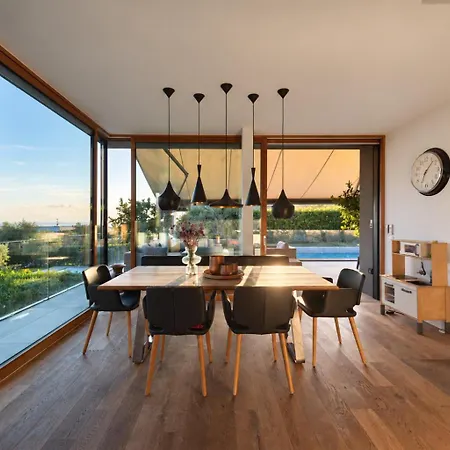 Luxury With Pool Villa Garda (Verona)